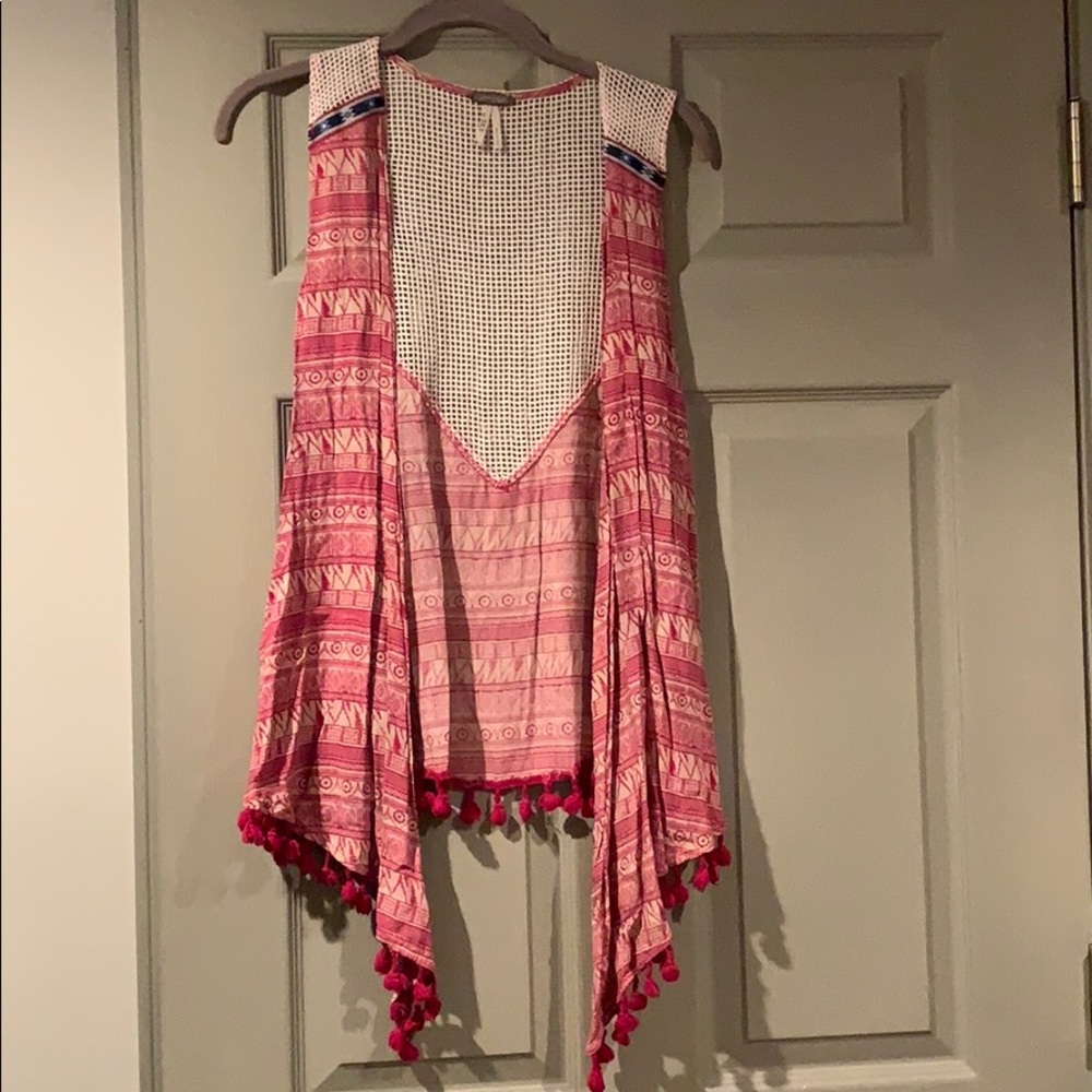 BKE Red & Cream Aztec Print Vest